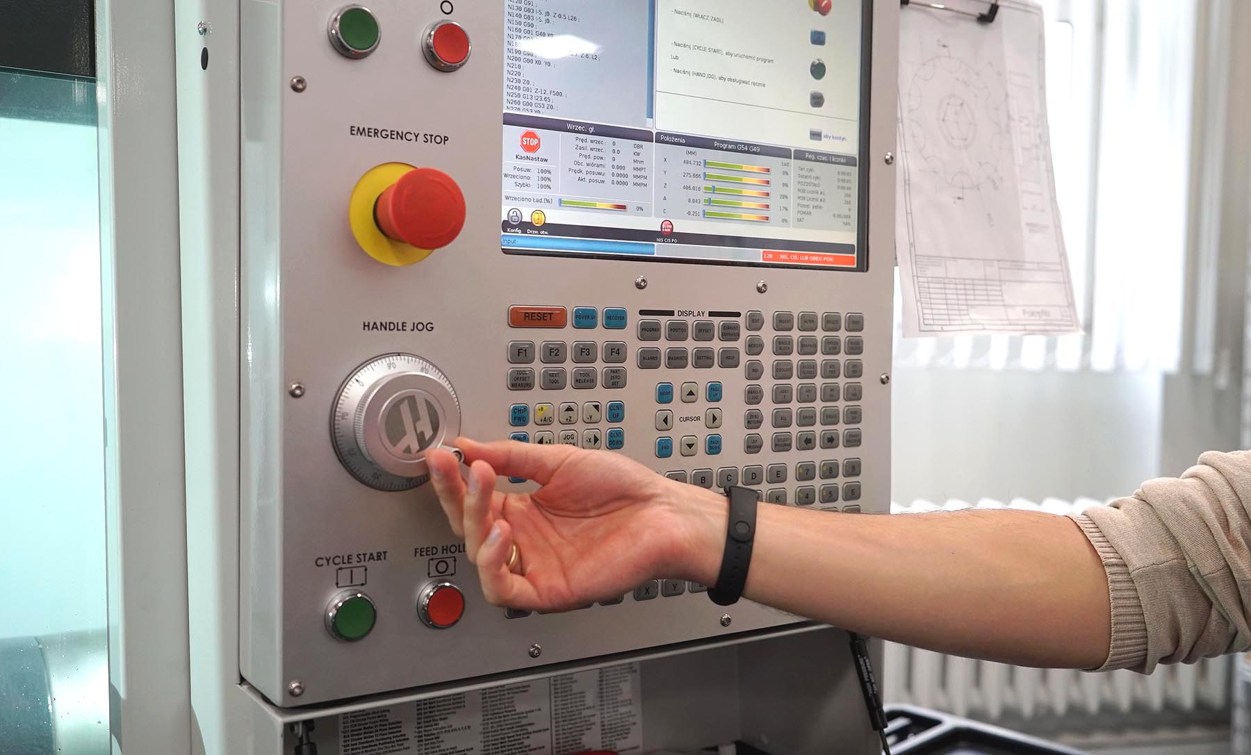 zdjęcie obrabiarki